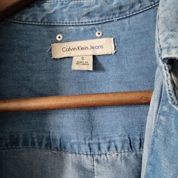 Calvin Klein Jean's button up shirt. Size S. - Picture 2 of 5